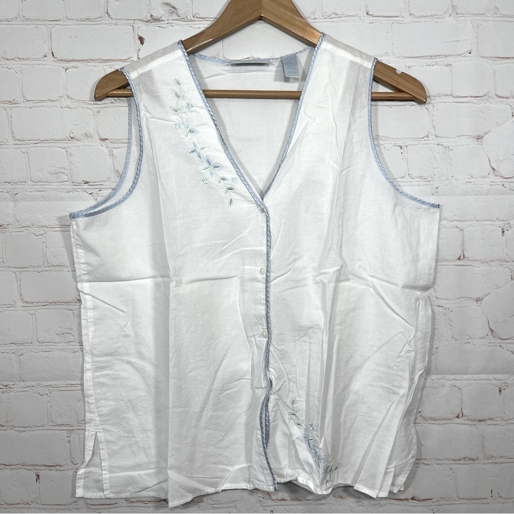 Vintage Erika Taylor Intimates Pajama Top Size Large White Embroridered Floral